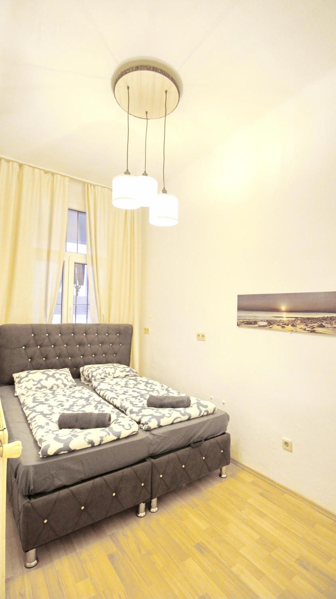 Comfortable Rooms Near Schoenbrunn Palace Hl Вена Экстерьер фото