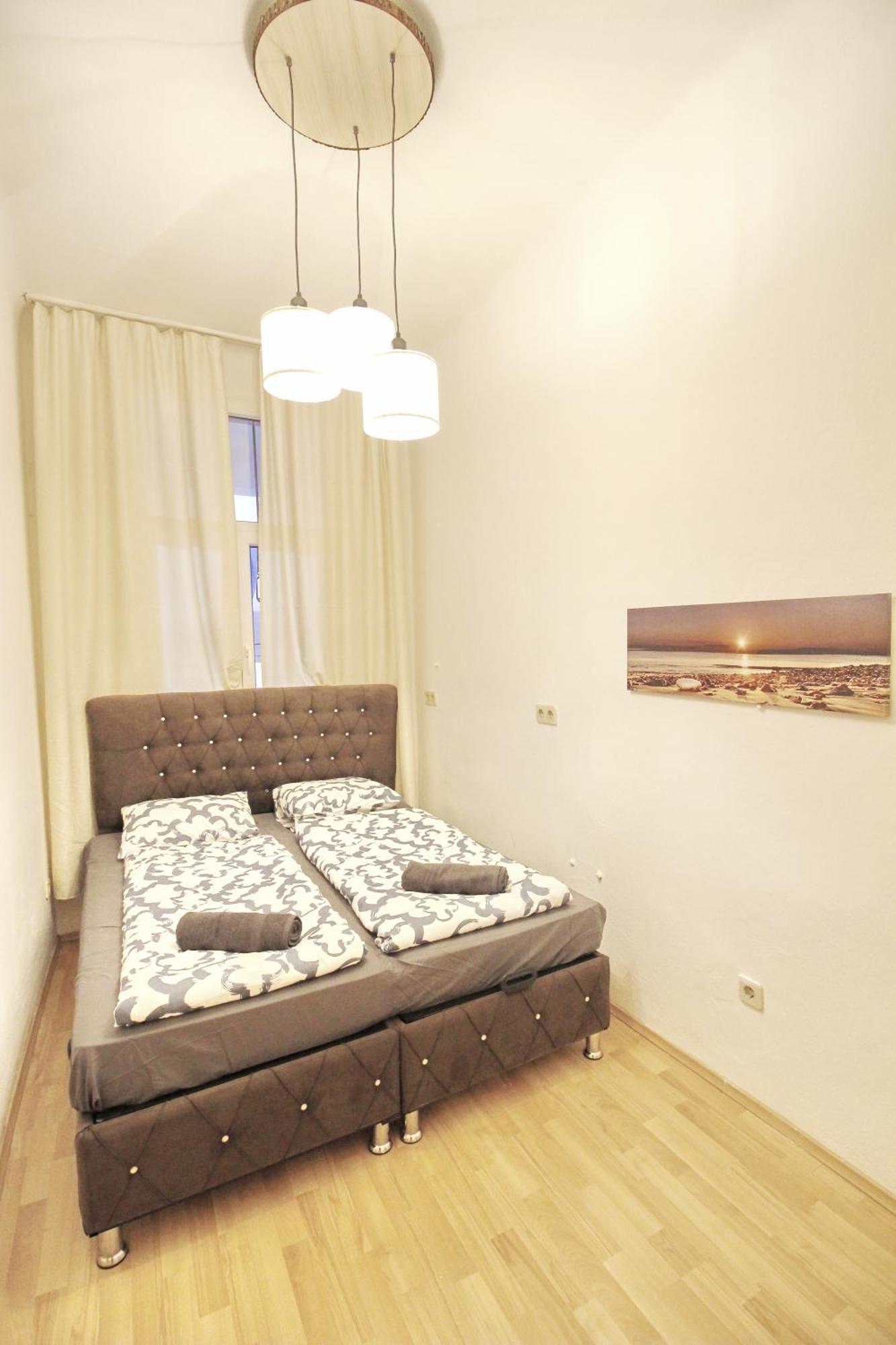 Comfortable Rooms Near Schoenbrunn Palace Hl Вена Экстерьер фото